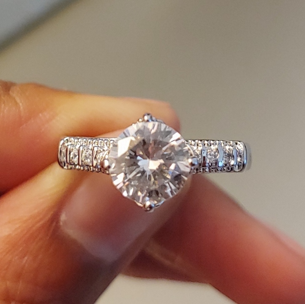 Round Diamond Ring